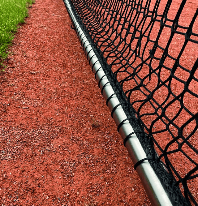 INFIELD L-SCREEN
